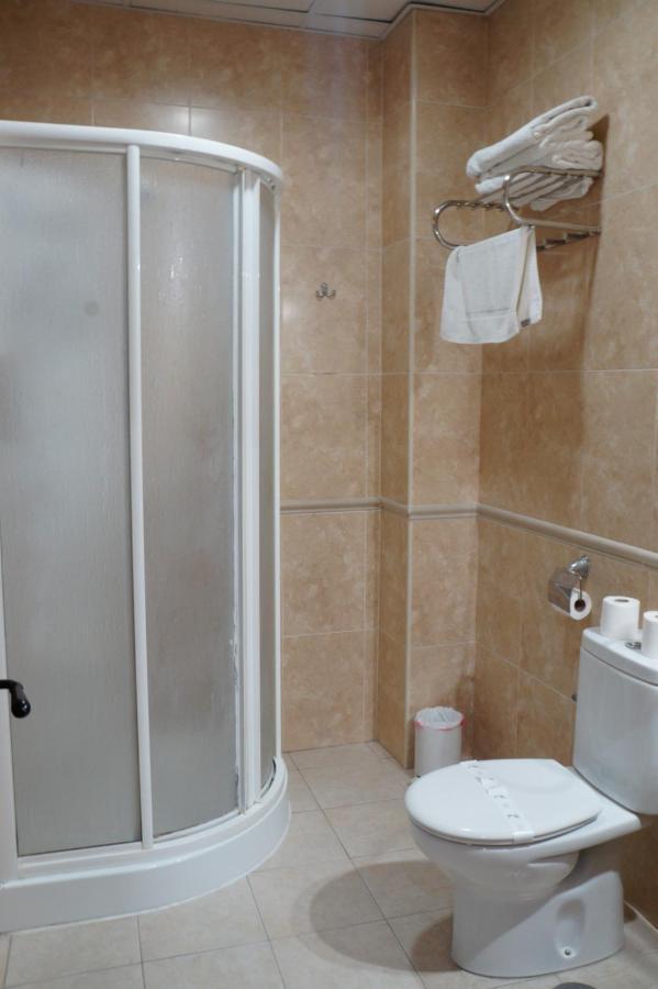 Hostal La Conilena Кониль-де-ла-Фронтера Экстерьер фото